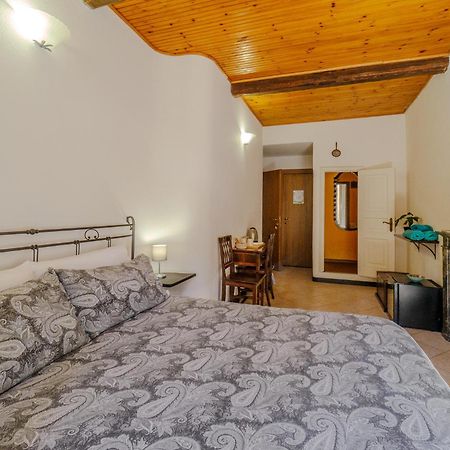 Macaia Room #1 With Ac Вернаца Екстериор снимка